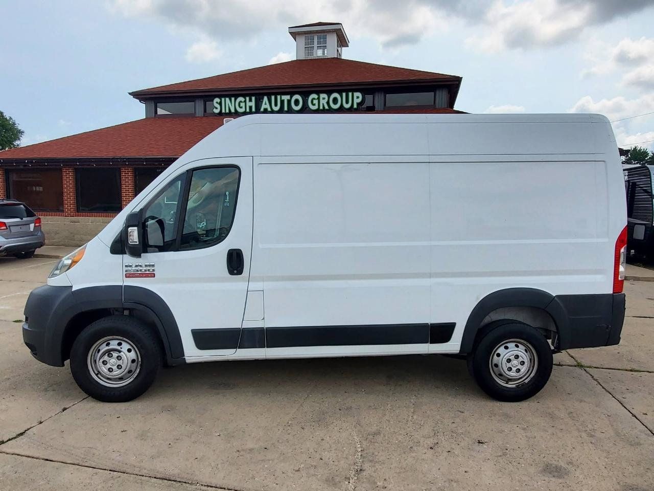 Used 2018 RAM ProMaster 2500 FWD image 5