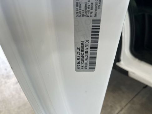Used 2025 RAM ProMaster 2500 w/ Convenience Group FWD image 44