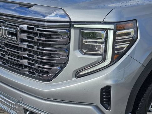 Used 2024 GMC Sierra 1500 Denali Ultimate AWD/4WD image 9