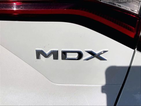 Used 2025 Acura MDX FWD w/ Technology Package image 11