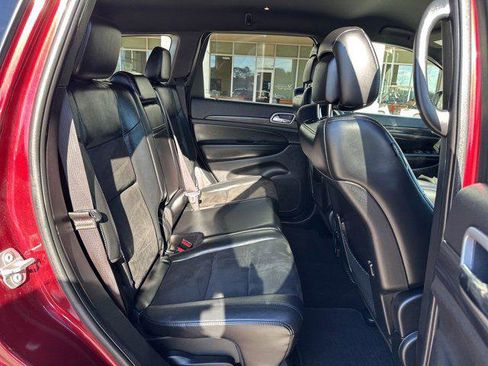 Certified 2021 Jeep Grand Cherokee Laredo X image 39