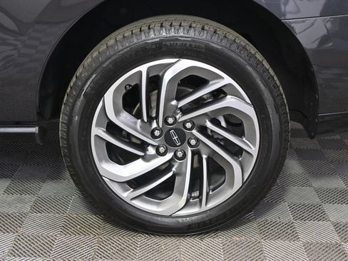 Used 2025 Lincoln Navigator Reserve AWD/4WD image 21