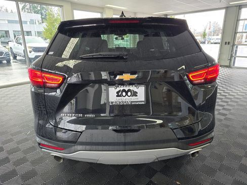 Used 2025 Chevrolet Blazer LT AWD/4WD image 4