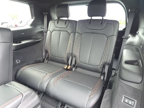 Used 2025 Jeep Grand Cherokee L Summit AWD/4WD image 46
