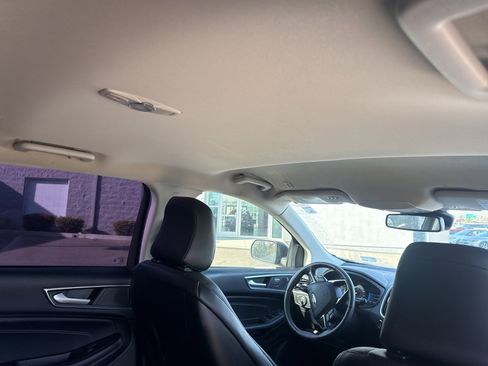 Used 2022 Ford Edge Titanium w/ Equipment Group 301A image 8