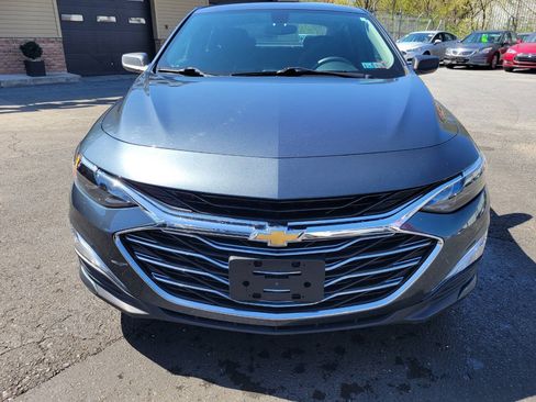 Used 2020 Chevrolet Malibu LS FWD image 2