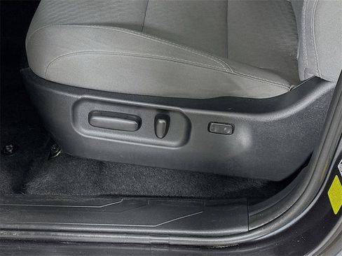 Used 2021 Toyota Tacoma SR5 image 21