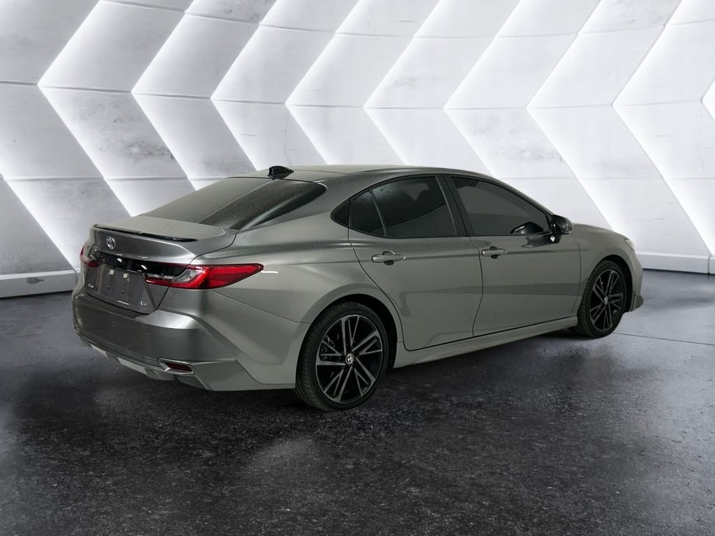 Used 2025 Toyota Camry XSE FWD image 4