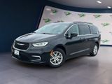 Used 2022 Chrysler Pacifica Touring-L image 3