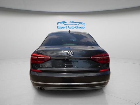 Used 2017 Volkswagen Passat 1.8T S image 9
