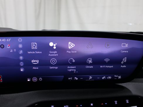 Used 2025 Buick Enclave Avenir AWD/4WD image 16