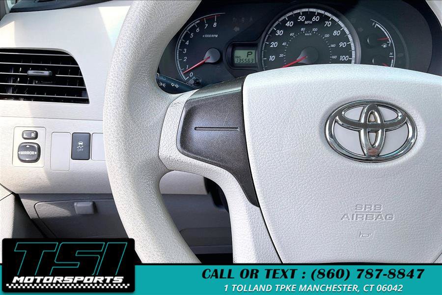 Used 2013 Toyota Sienna L FWD image 17