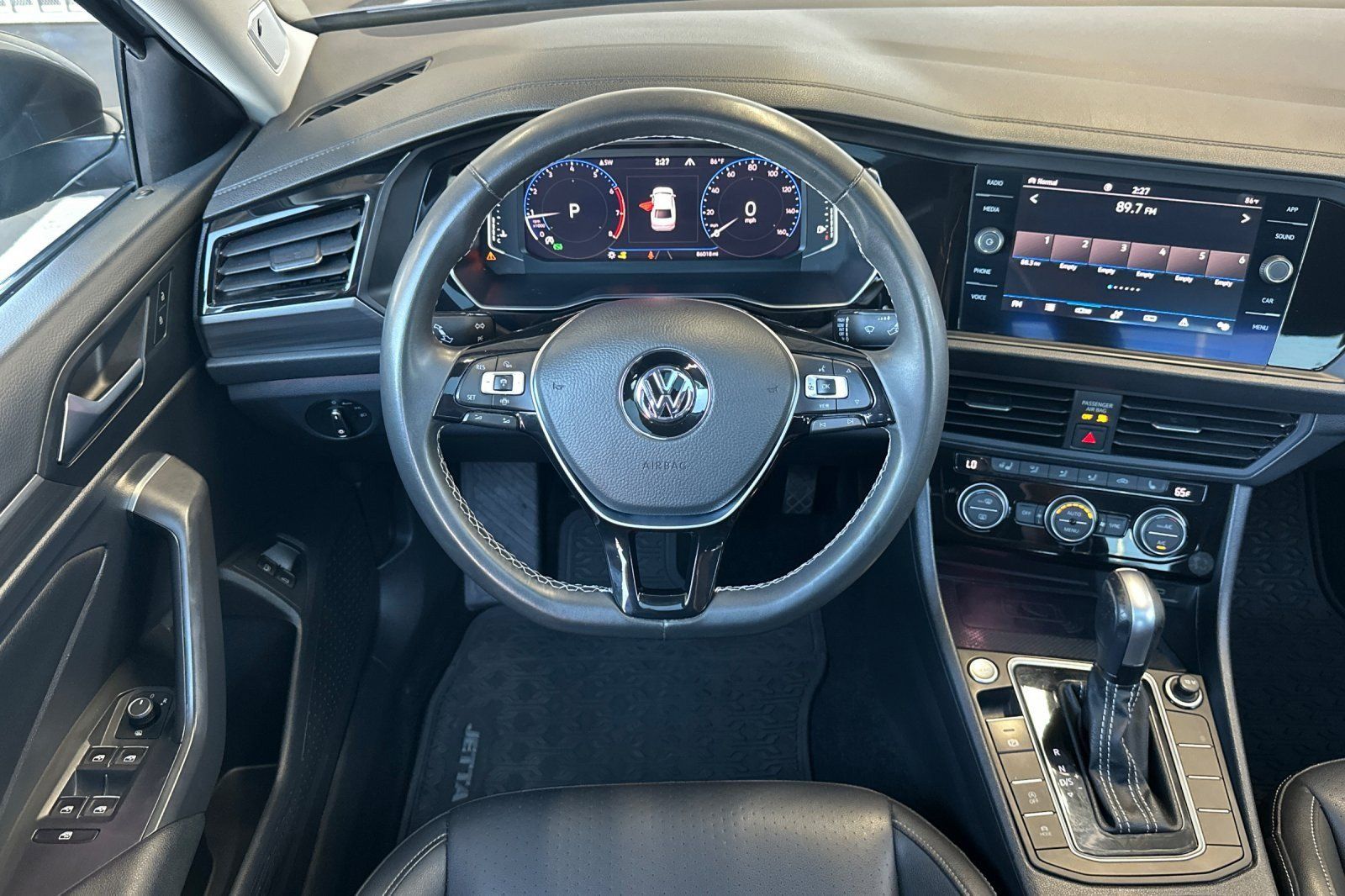 Used 2021 Volkswagen Jetta SEL FWD image 13