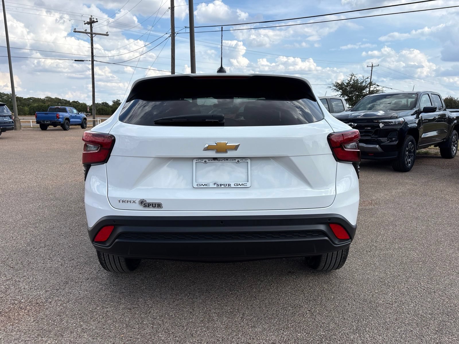 New 2026 Chevrolet Trax LS w/ LS Convenience Package FWD image 5
