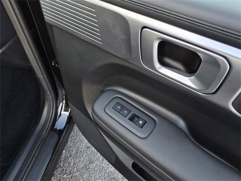 Used 2025 Hyundai Santa Fe SEL image 15