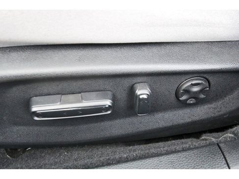 Used 2019 Honda Accord EX image 30