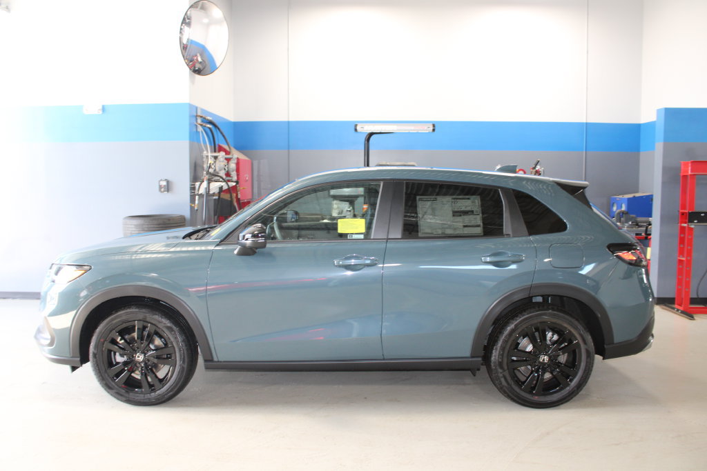 New 2027 Honda HR-V Sport image 7