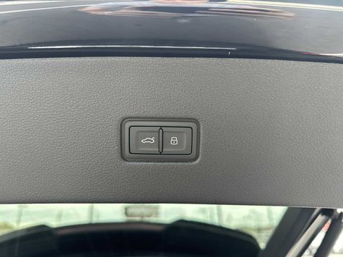 Used 2024 Audi RS Q8 image 33