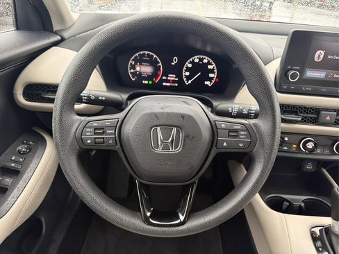 Used 2023 Honda HR-V LX image 14