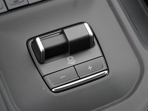 New 2026 GMC Sierra 2500 Denali Ultimate w/ Max Trailering Package image 19