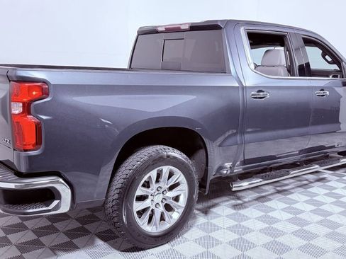 Used 2020 Chevrolet Silverado 1500 LTZ AWD/4WD image 3