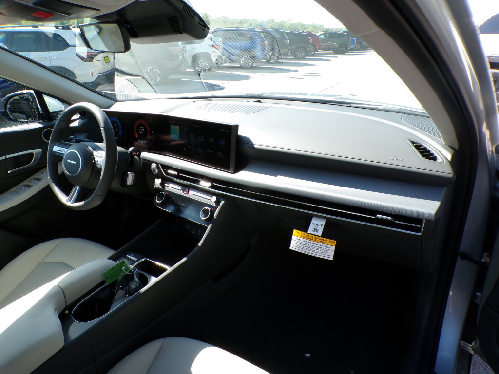 New 2026 Hyundai Sonata SEL AWD/4WD image 16