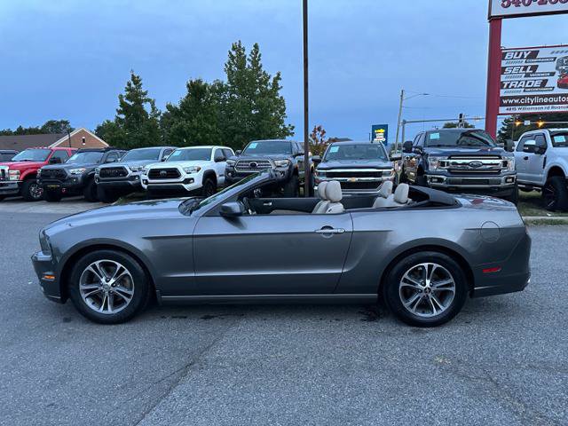Used 2014 Ford Mustang Premium RWD image 8