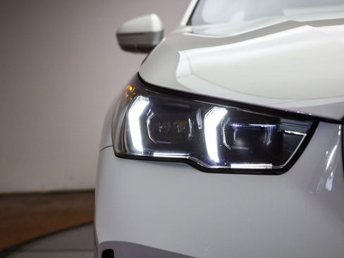 Used 2025 BMW 530i image 5