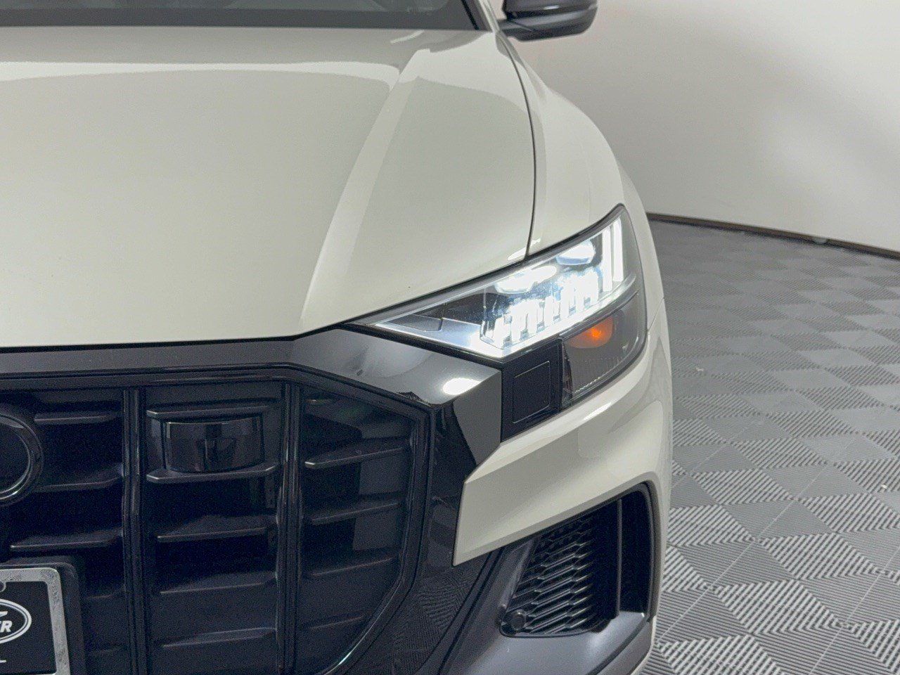 Used 2023 Audi SQ8 Premium Plus AWD/4WD image 12