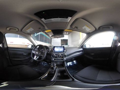 Used 2025 Nissan Sentra SV FWD image 45
