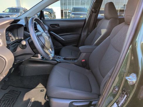 Certified 2023 Toyota Corolla Cross LE FWD image 9