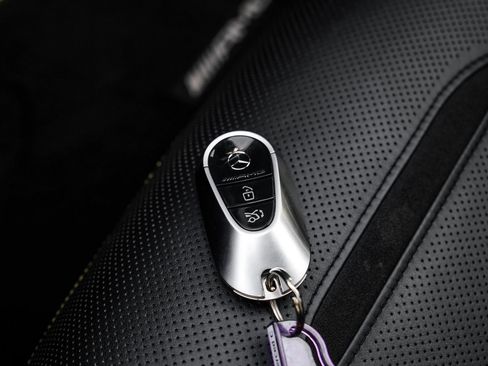 Used 2024 Mercedes-Benz C 63 AMG S image 85