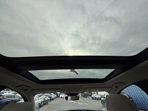 Used 2024 MAZDA CX-90 Plug-In Hybrid w/ Premium Pkg image 22