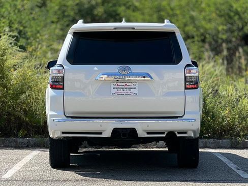 Used 2020 Toyota 4Runner Limited image 9