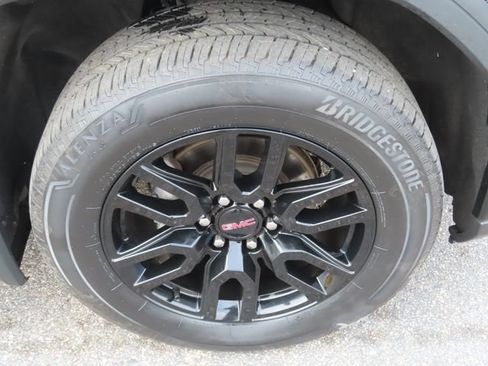 Used 2024 GMC Sierra 1500 Elevation w/ Preferred Package AWD/4WD image 13