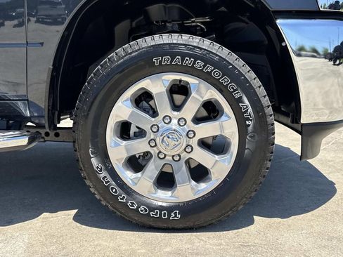 New 2026 RAM 2500 Laramie AWD/4WD image 18