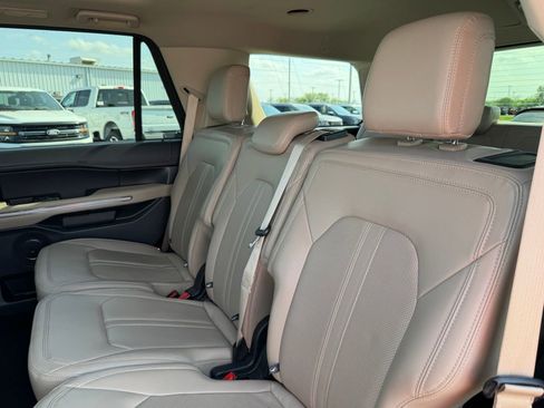 Used 2024 Ford Expedition Limited AWD/4WD image 15