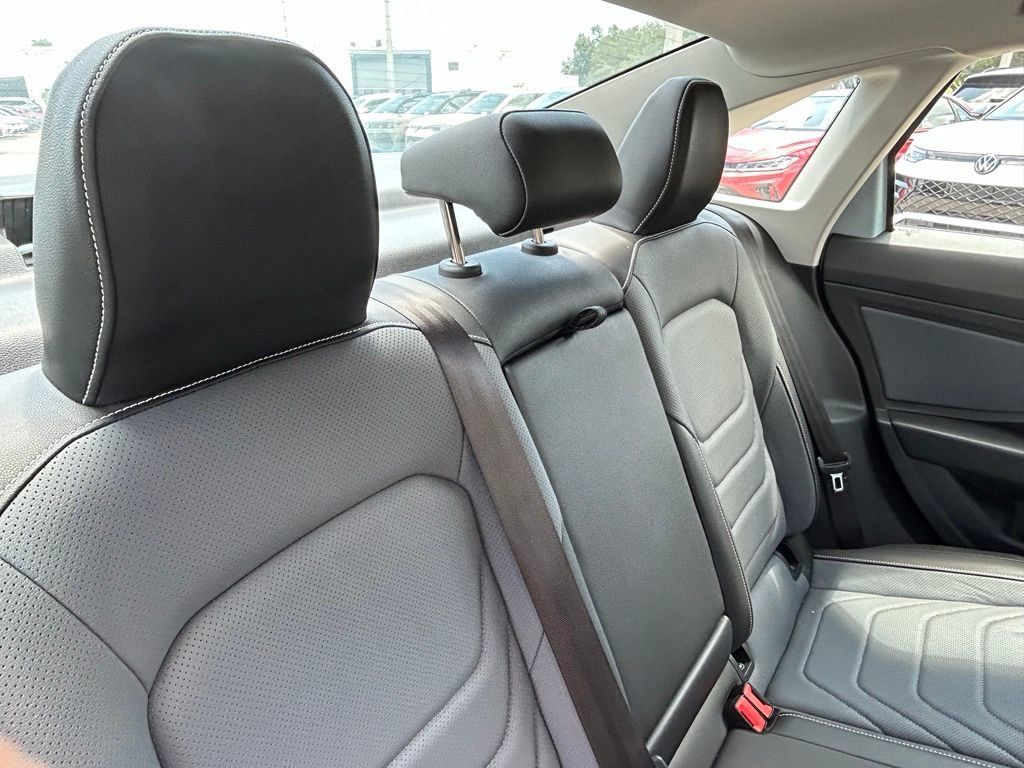 Certified 2025 Volkswagen Jetta SEL FWD image 80