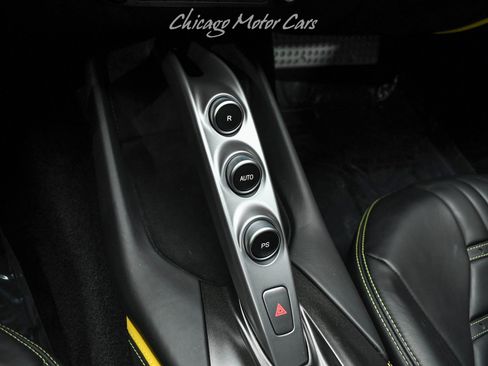 Used 2019 Ferrari 812 Superfast image 18