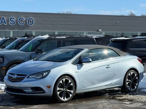 Used 2017 Buick Cascada Premium image 28