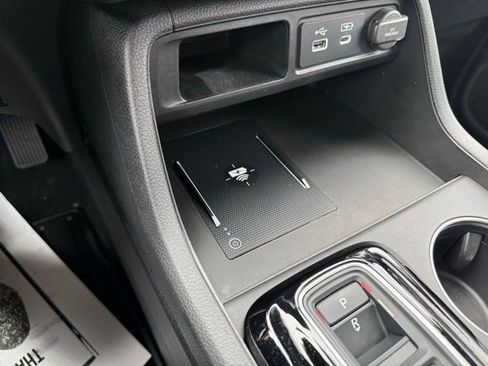 Used 2025 Honda Pilot Black Edition image 35