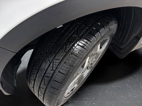 Used 2023 Hyundai Santa Fe SEL Premium image 39