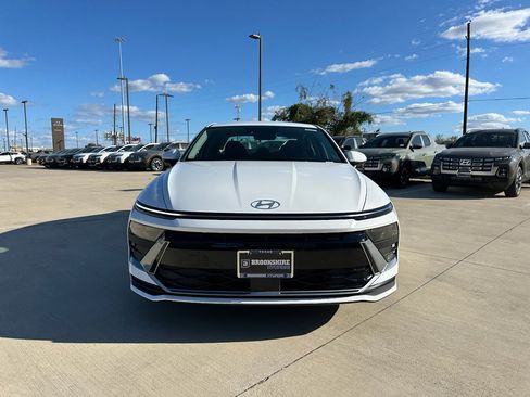 New 2026 Hyundai Sonata SE image 2