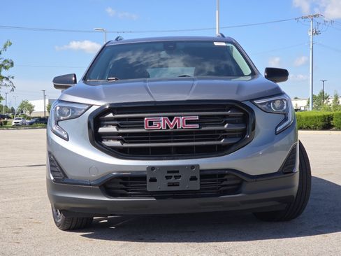 Used 2020 GMC Terrain SLE w/ Driver Convenience Package FWD image 11