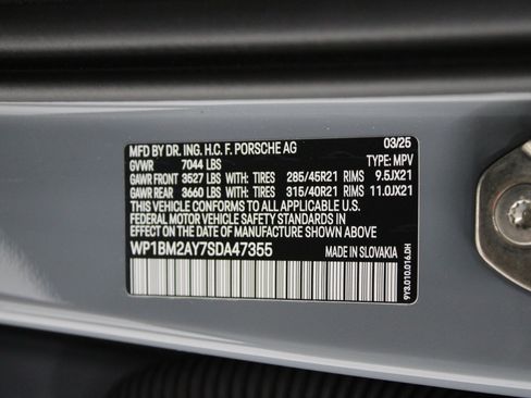 Used 2025 Porsche Cayenne Turbo AWD/4WD image 43