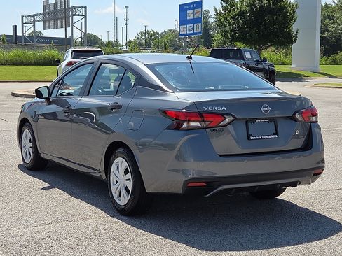Used 2025 Nissan Versa S w/ Trunk Package FWD image 4