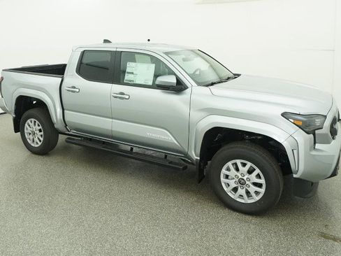 New 2026 Toyota Tacoma SR5 image 34