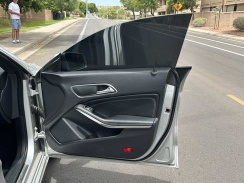 Used 2016 Mercedes-Benz CLA 250 image 38