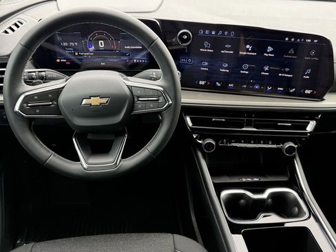 New 2026 Chevrolet Traverse LT FWD image 9