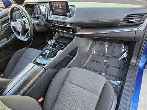 Used 2023 Nissan Rogue SV image 20
